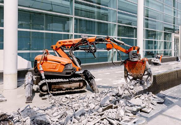 Remote-controlled demolition robot